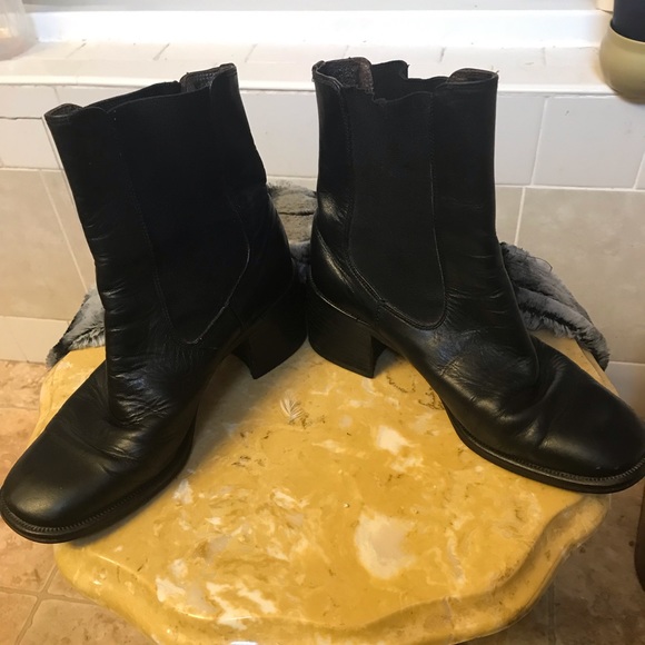 Black leather ankle boots - Picture 1 of 4